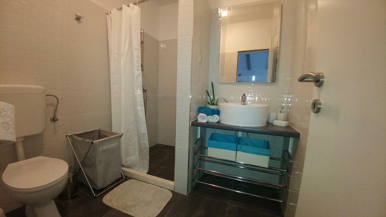 Apartments Pipi Пакоштане Экстерьер фото